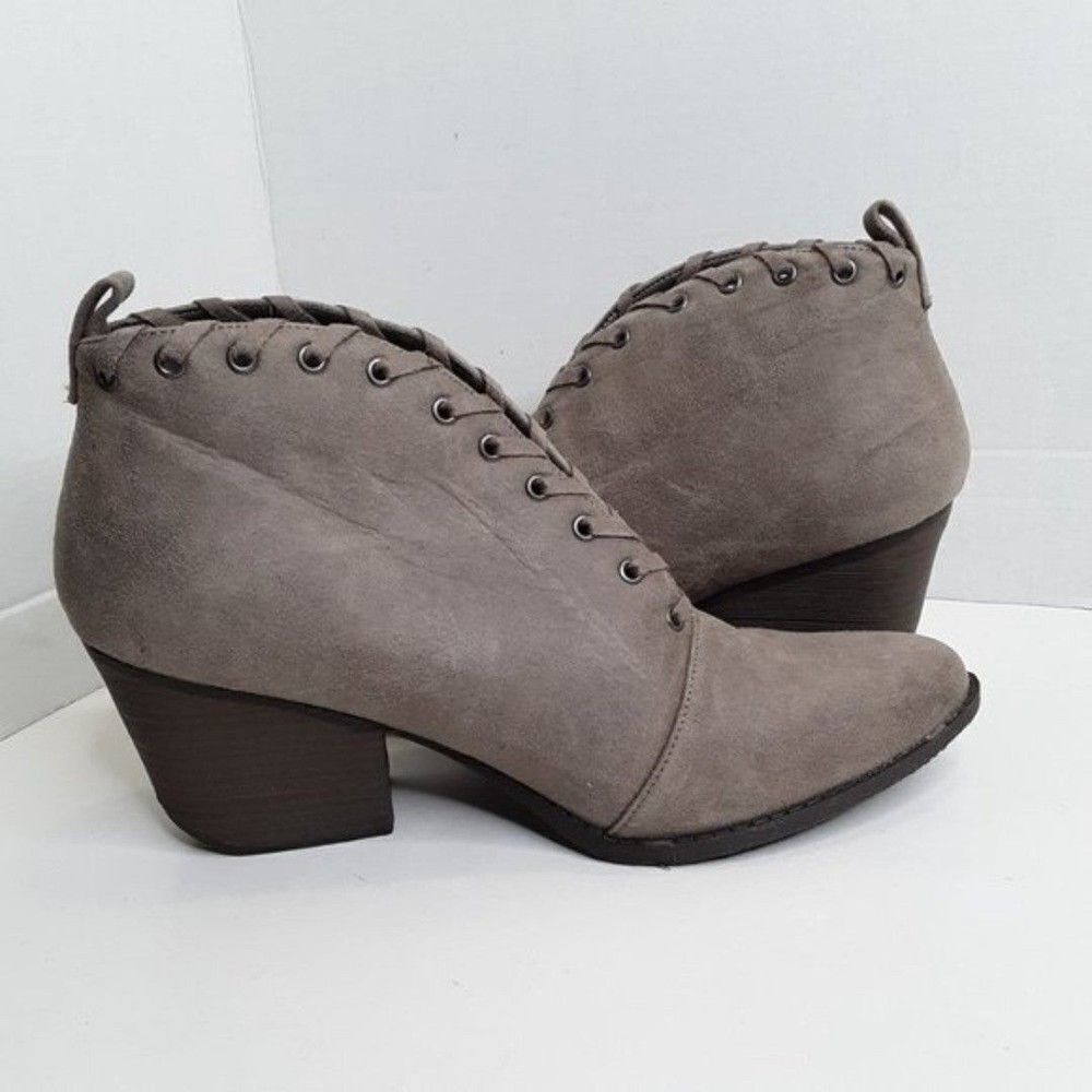 Coconut by Matisse Women's size 10M Ankle Boot